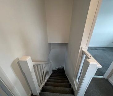 2 bedroom semi-detached house to rent - Photo 5