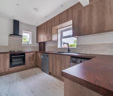 3 bedroom detached bungalow to rent - Photo 6