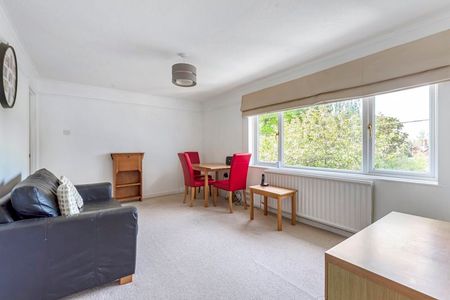 Cherryhurst, Hambledon, Godalming, Surrey, GU8 - Photo 2