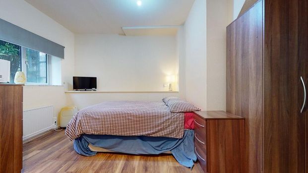 Studio to rent - Photo 1