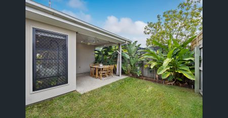 Immaculate Home in Palmview with Solar - Photo 5