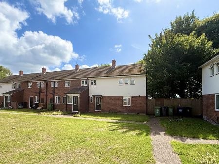 3 bedroom end of terrace house to rent - Photo 2