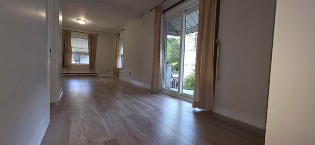 For Lease - 89 Centre Street Unit# Main Floor, Richmond Hill, Ontario - Photo 1