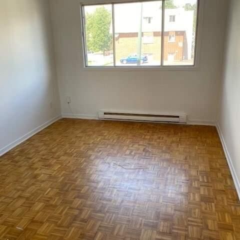 2 CH - 1 SDB - Saint-Eustache - $1,400 /mo - Photo 1