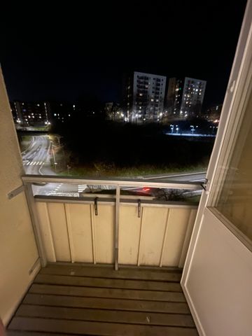 Kumlagatan, Bandhagen - Foto 2