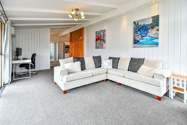 Light-Filled Family Home with Entertainers’ Deck a - Photo 1