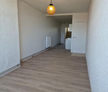 Studio met aparte slaapkamer op de 2e verdieping te Turnhout - Photo 3