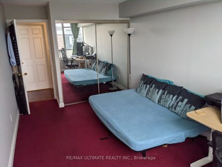 22 Hanover Road #704 - Photo 4