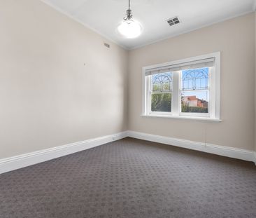 Charming Four-Bedroom Home in the Heart of Ballarat CBD - Photo 4