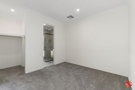 BRAND NEW MODERN VILLA IN A QUITE COMPLEX - Photo 4