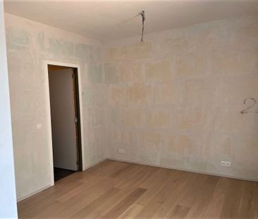 Uitzonderlijk luxe-appartement met 3 slaapkamers en 2 autostaanplaa... - Photo 4