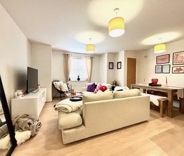 Chatham Road, Stratford-upon-Avon, CV37 - Photo 4