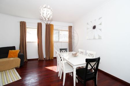 Apartamento T4 em Lisboa - Photo 2