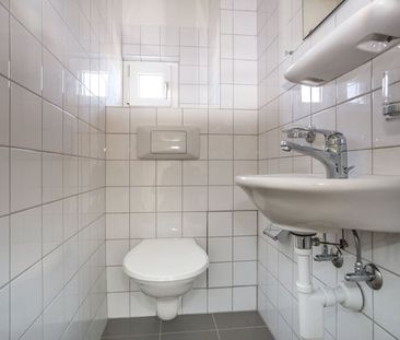 Lichtdurchflutete 2-Zimmer-Dachwohnung - Photo 2