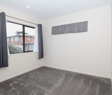 4B Fruitvale Road, New Lynn, Auckland - Photo 4