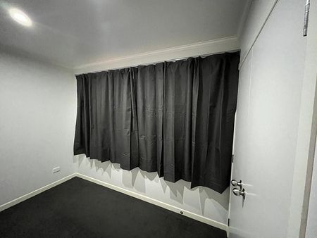 Charming 2BR Home with big backyard - Photo 2