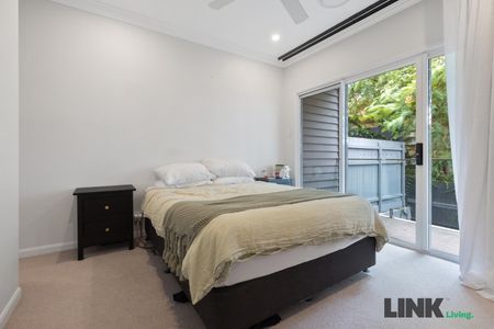 3/27 Forbes Street, Hawthorne QLD 4171 - Townhouse For Rent | Domain - Photo 3