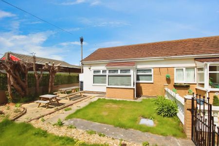 2 bedroom bungalow to rent - Photo 4