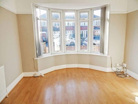 Closefield Grove, Monkseaton, Whitley Bay, Tyne and Wear, NE25 8SU - Photo 1