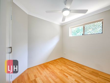 Modern 2 Bedroom Unit In The Heart Of Everton Park � Walk To Cafes And Transport - Photo 5