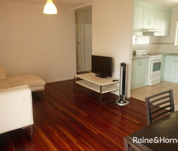 TWO BEDROOM AIRCONDITIONED UNIT IN A CENTRAL LOCATION! - Photo 1
