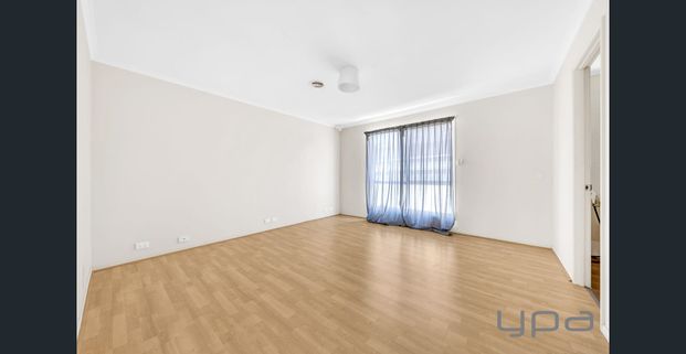 Affordable Family Living in Craigieburn! - Photo 1