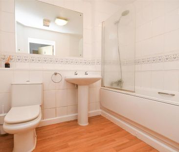 2 bedroom apartment to rent - Photo 6