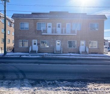 4 1/2 à Louer - Photo 2