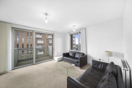 2 Bed Flat, Devons Road, E3 - Photo 3