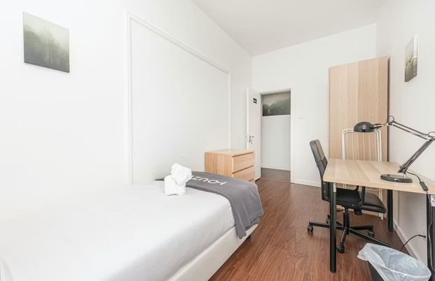 Avenida António Augusto de Aguiar, Lisbon, Lisbon 1050-012 - Photo 1