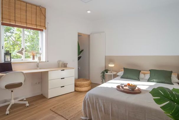 Gran Via de les Corts Catalanes, Barcelona, Catalonia 08004 - Photo 1