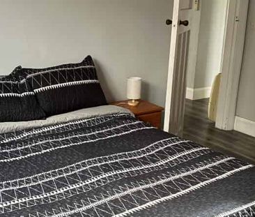 Furnished Convenient Living - Photo 3