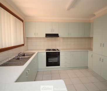 4/4 Gunbar Street - Photo 2