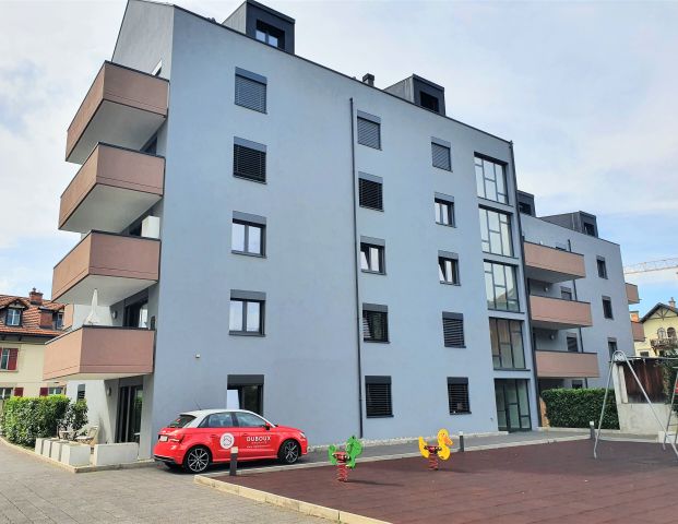 Appartement moderne de 2 pièces avec balcon - Photo 1