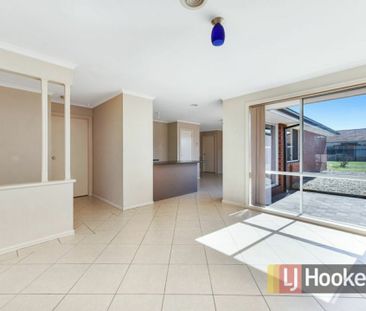 77 Strathaird Drive, Narre Warren South VIC - Photo 1