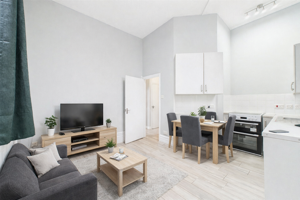 1 bedroom apartment to rent - Photo 1