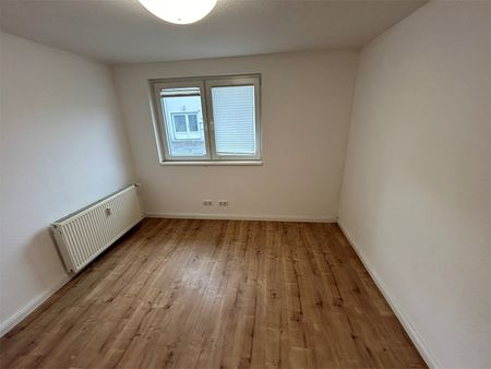 Großzügige Erdgeschosswohnung zentral in Holtorf zu vermieten - Photo 2