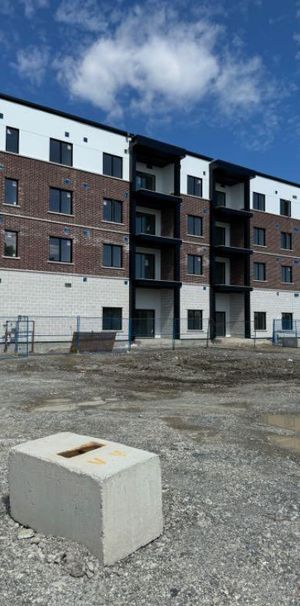 Varennes luxueuse 31/2 -3+den - Photo 1