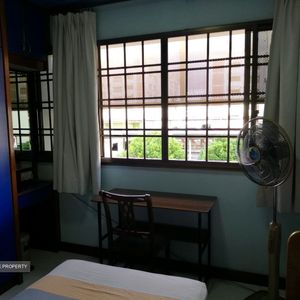 Ang Mo Kio Avenue 4 (Ang Mo Kio) - For Rent - Photo 2