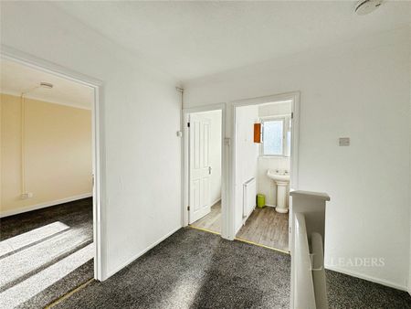 3 bedroom maisonette to rent Greywell Road, Havant, Hampshire, PO9 - Photo 4