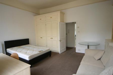 Studio to rent - Photo 3