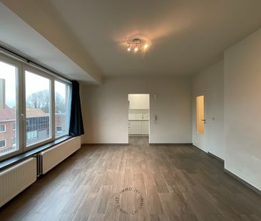 Mooi gerenoveerd appartement met 2 slaapkamers - Foto 5