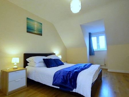 3 Bed Terraced House, Firedrake Croft, CV1 - Photo 5