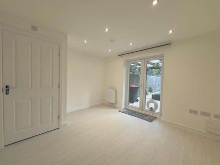 Abram Close, Lancaster, LA1 - Photo 2