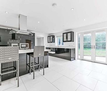 Privet Mews, Coulsdon, CR8 - Photo 3