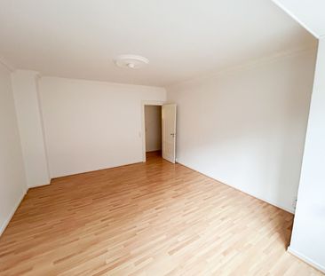 Lys 2-værelses lejlighed i vestbyen - Photo 1