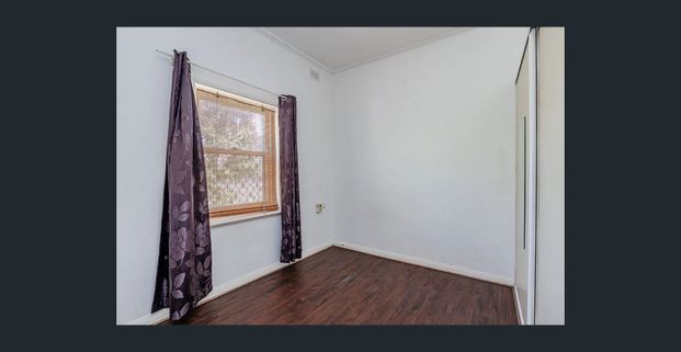 Charming 1950's Home Close to the City and the Beach! - Photo 1