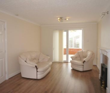 3 bedroom detached house to rent - Photo 4