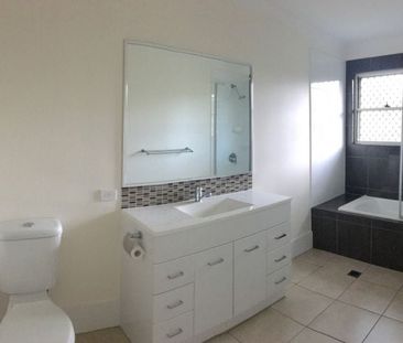 For Lease: Modern Townhouse Living in a Convenient Eagleby Location - Photo 3