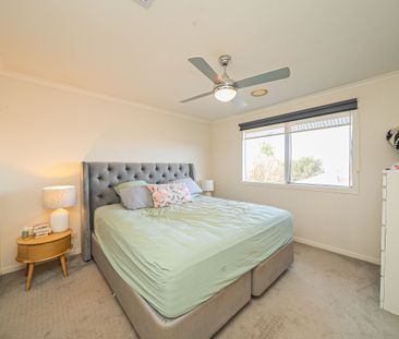 Immaculate, elevated home in a great location - Photo 3